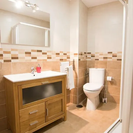 Lobos Apartman *